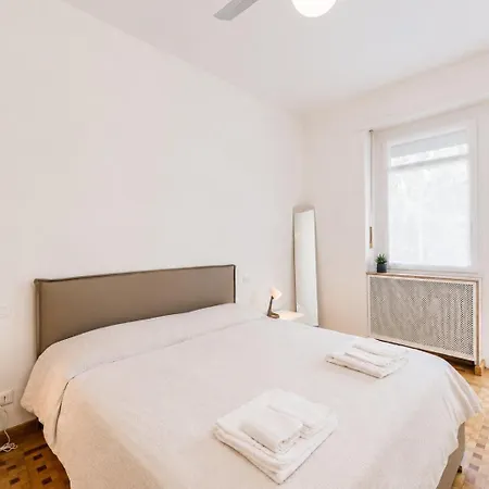 Apartament Flower House